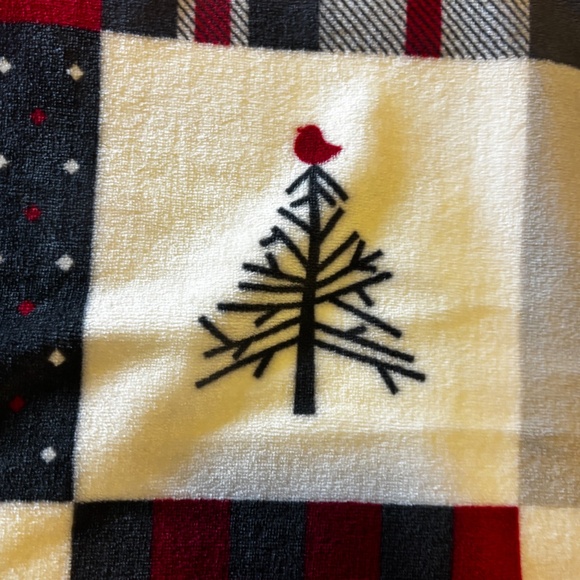 Winter check patchwork like super soft fleece throw NWT - Picture 7 of 11